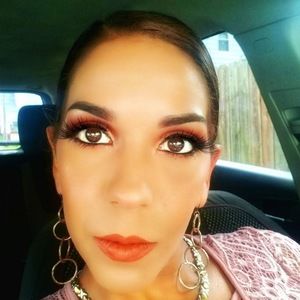 Meet your Posher, Madeline